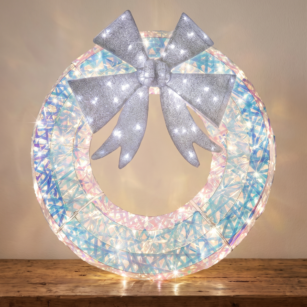 Iridescent LED Light-Up Wreath with Silver Bow – 90cm – close-up detail