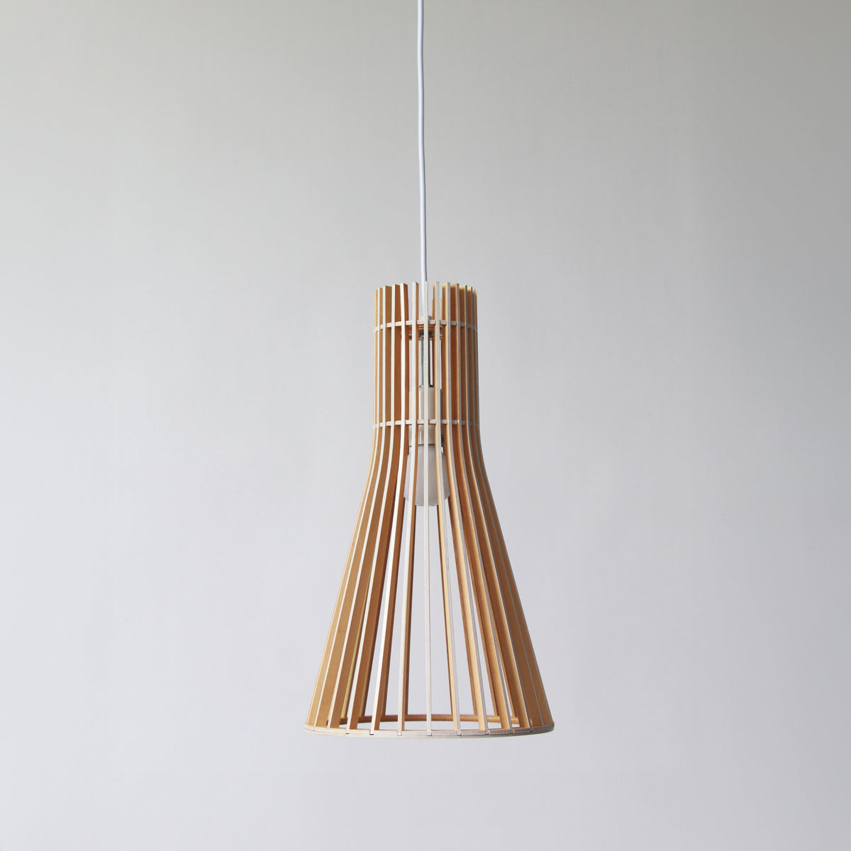 Tredo Wood Pendant Light
