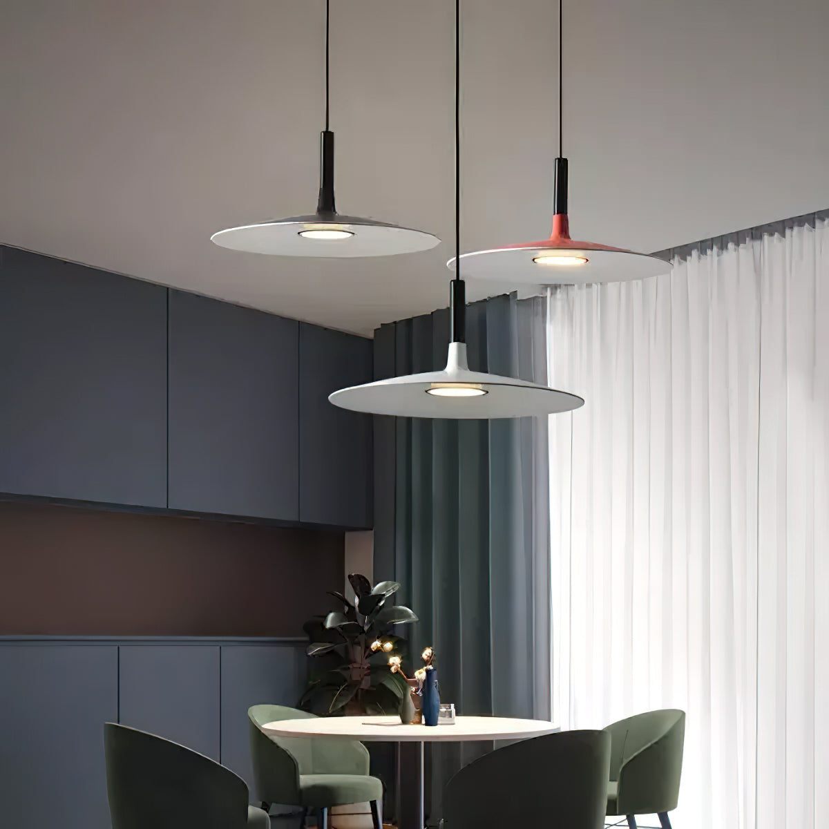 Aplomb Pendant Light