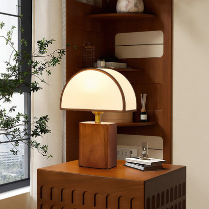 Auburn Table Lamp