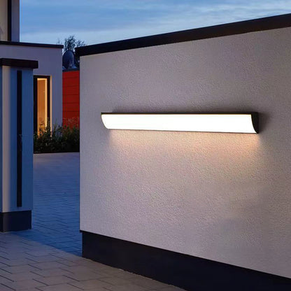Modern Linear LED Outdoor Wall Light