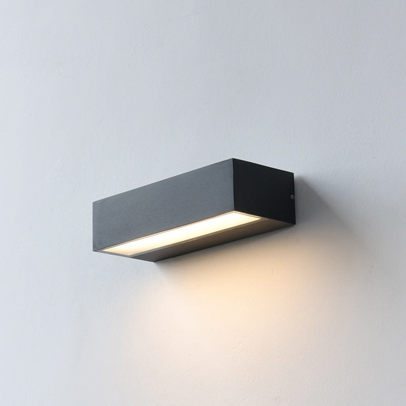 Modern Linear LED Outdoor Wall Light