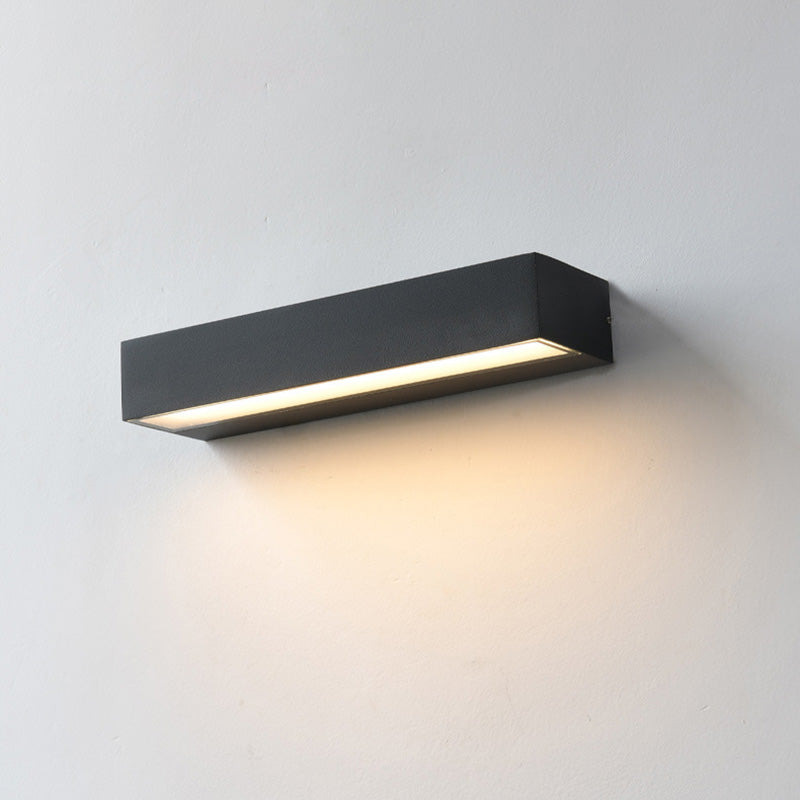 Modern Linear LED Outdoor Wall Light