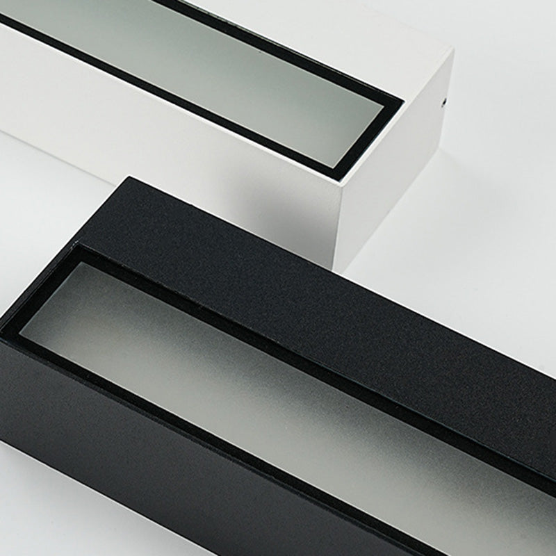 Modern Linear LED Outdoor Wall Light