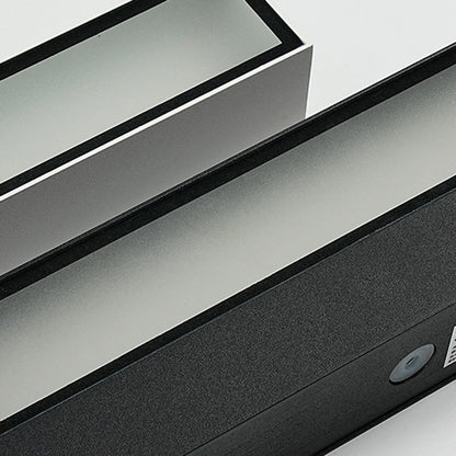 Modern Linear LED Outdoor Wall Light