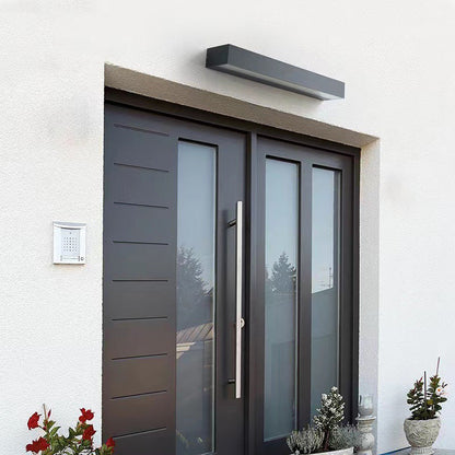 Modern Linear LED Outdoor Wall Light