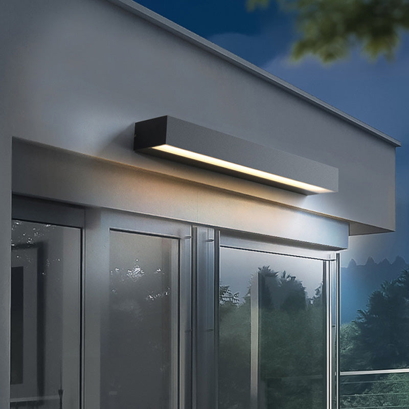 Modern Linear LED Outdoor Wall Light