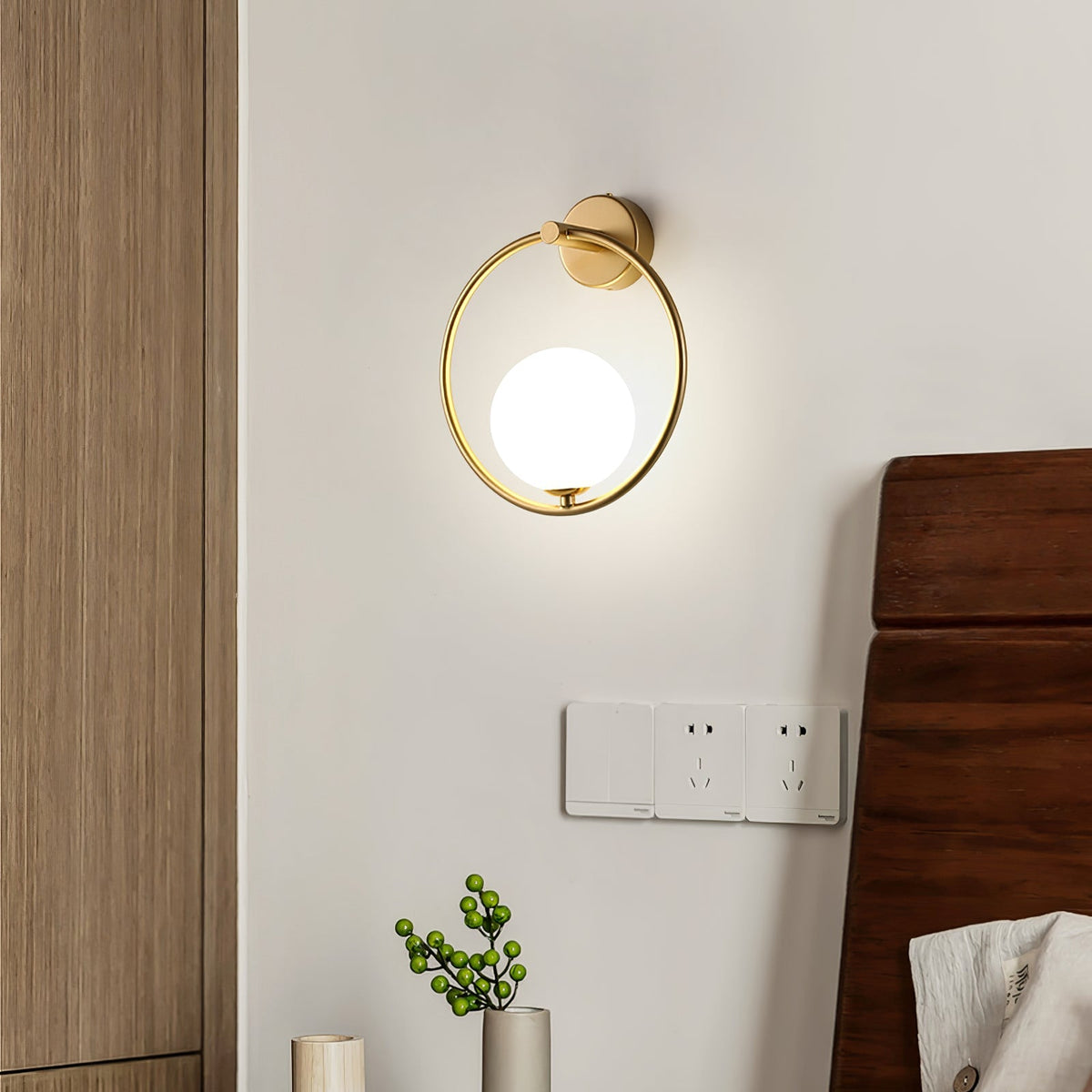Babette Wall Lamp