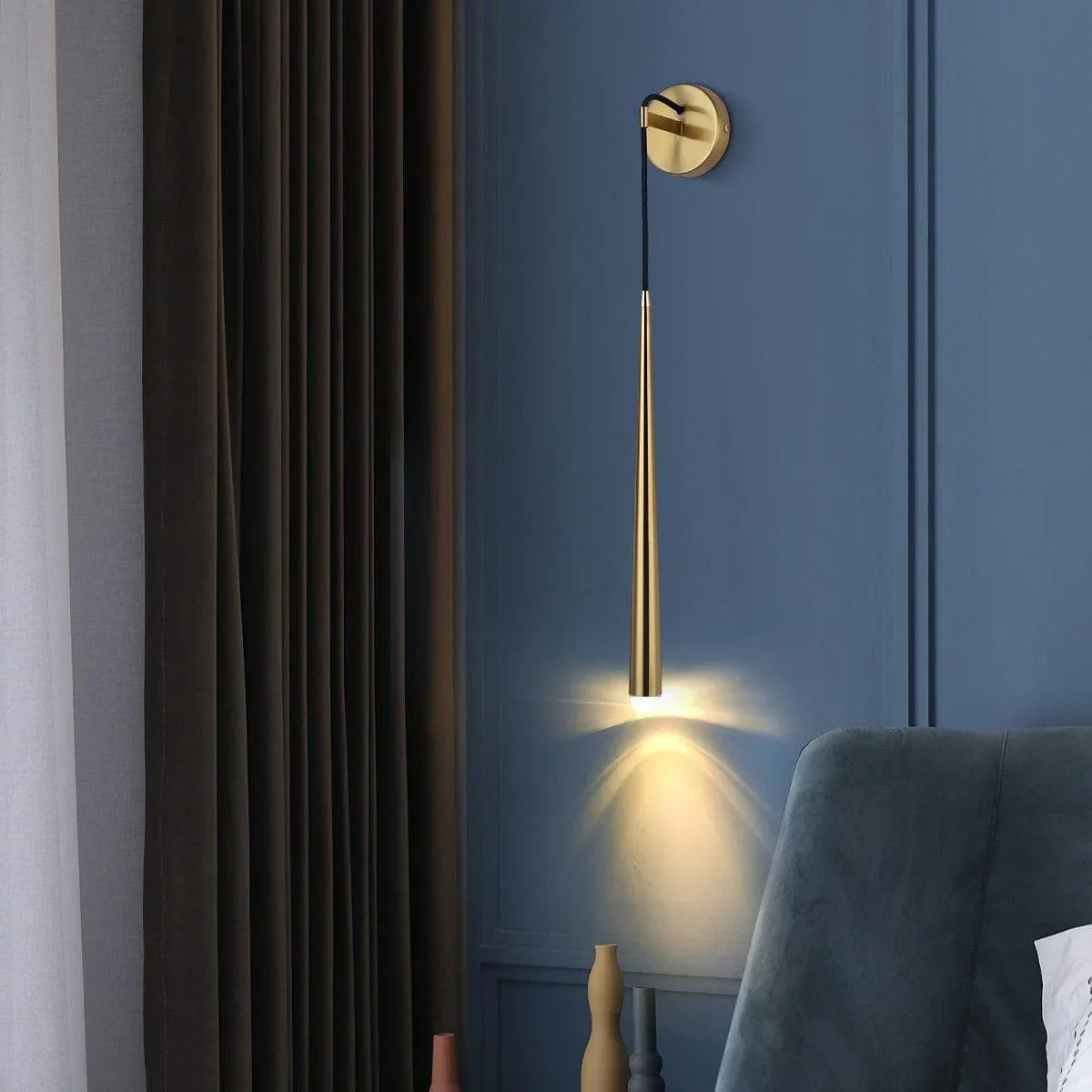Aquila Brass Tube Wall Lamp