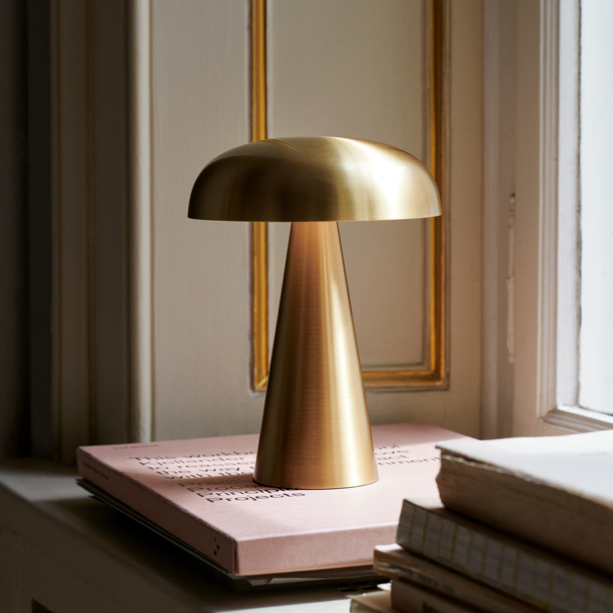 Como Table Lamp (built-in battery)