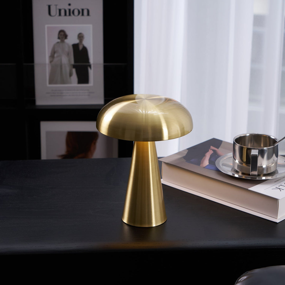 Como Table Lamp (built-in battery)