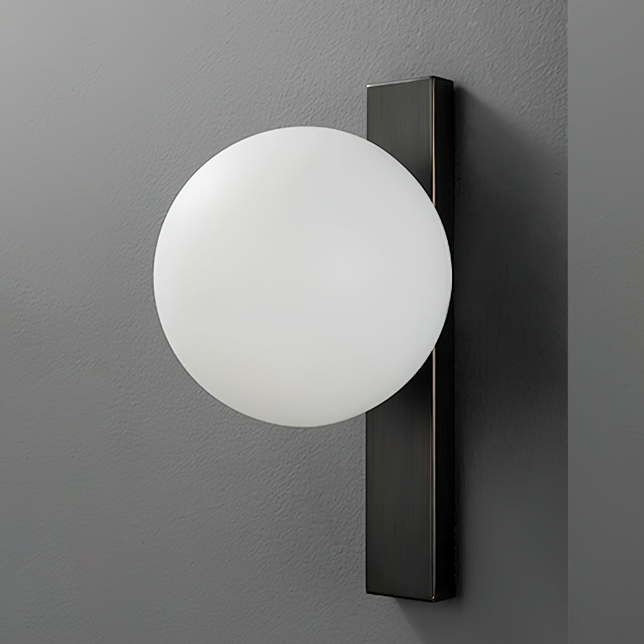 Circ 3720 Wall Lamp