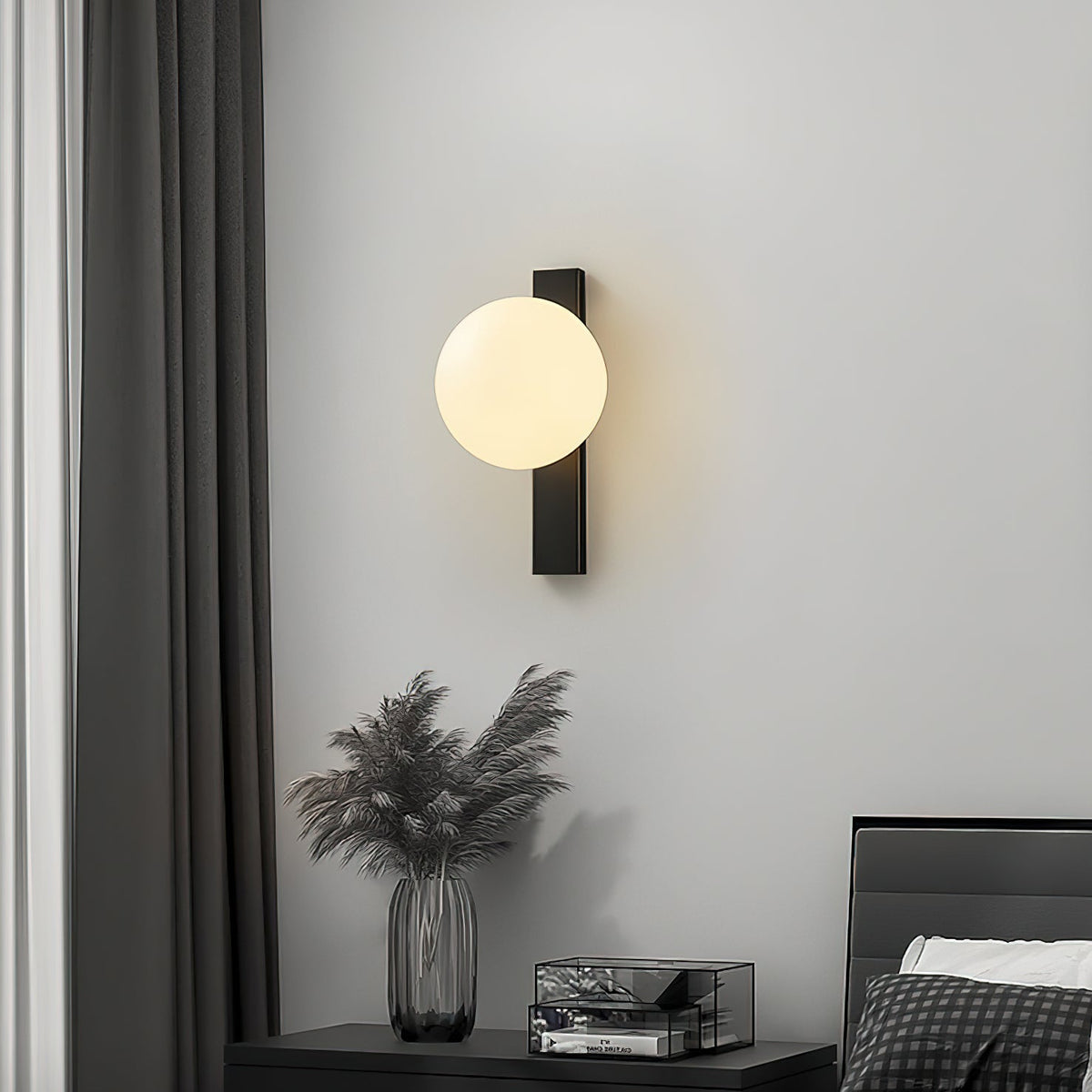 Circ 3720 Wall Lamp
