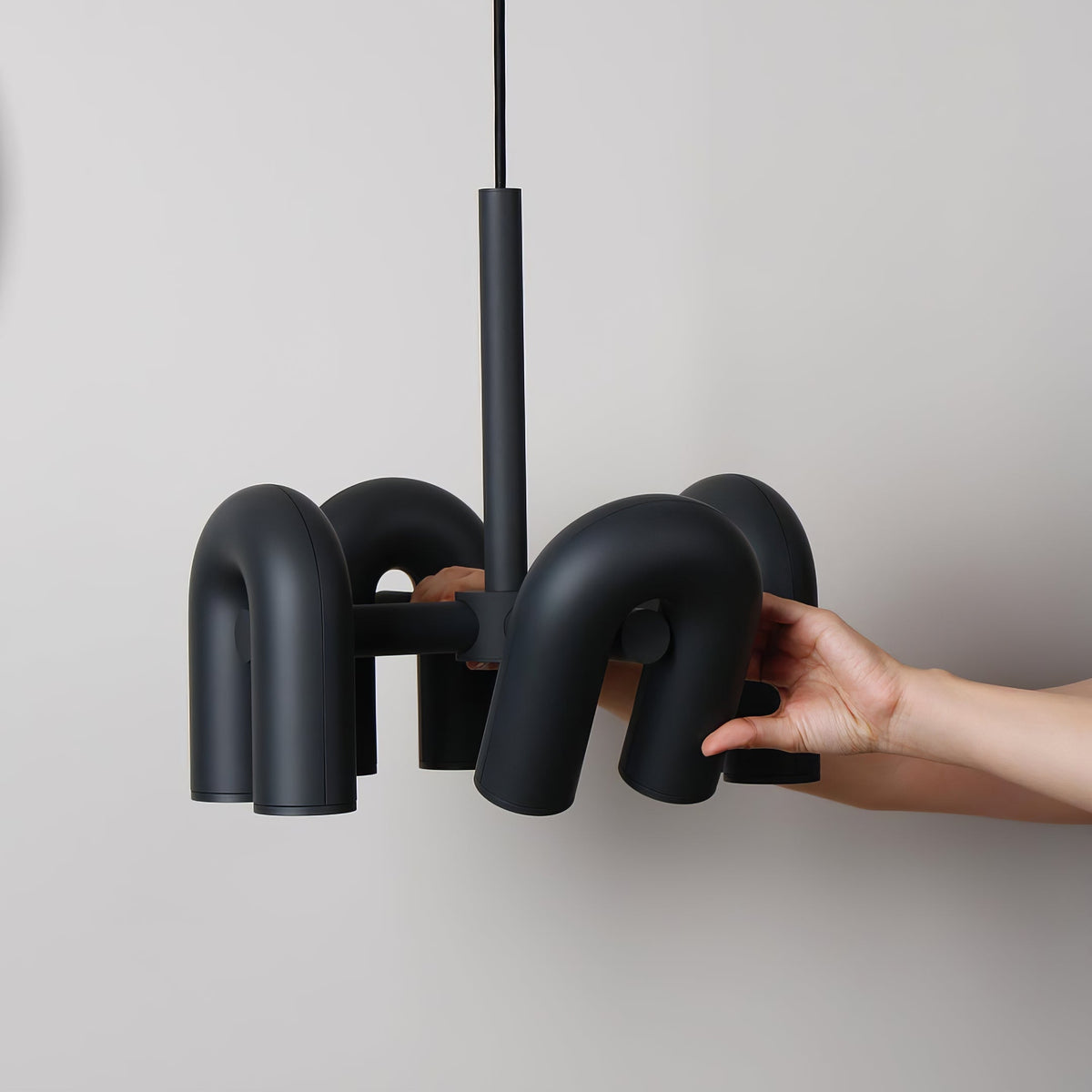 Lunaris Curve Chandelier