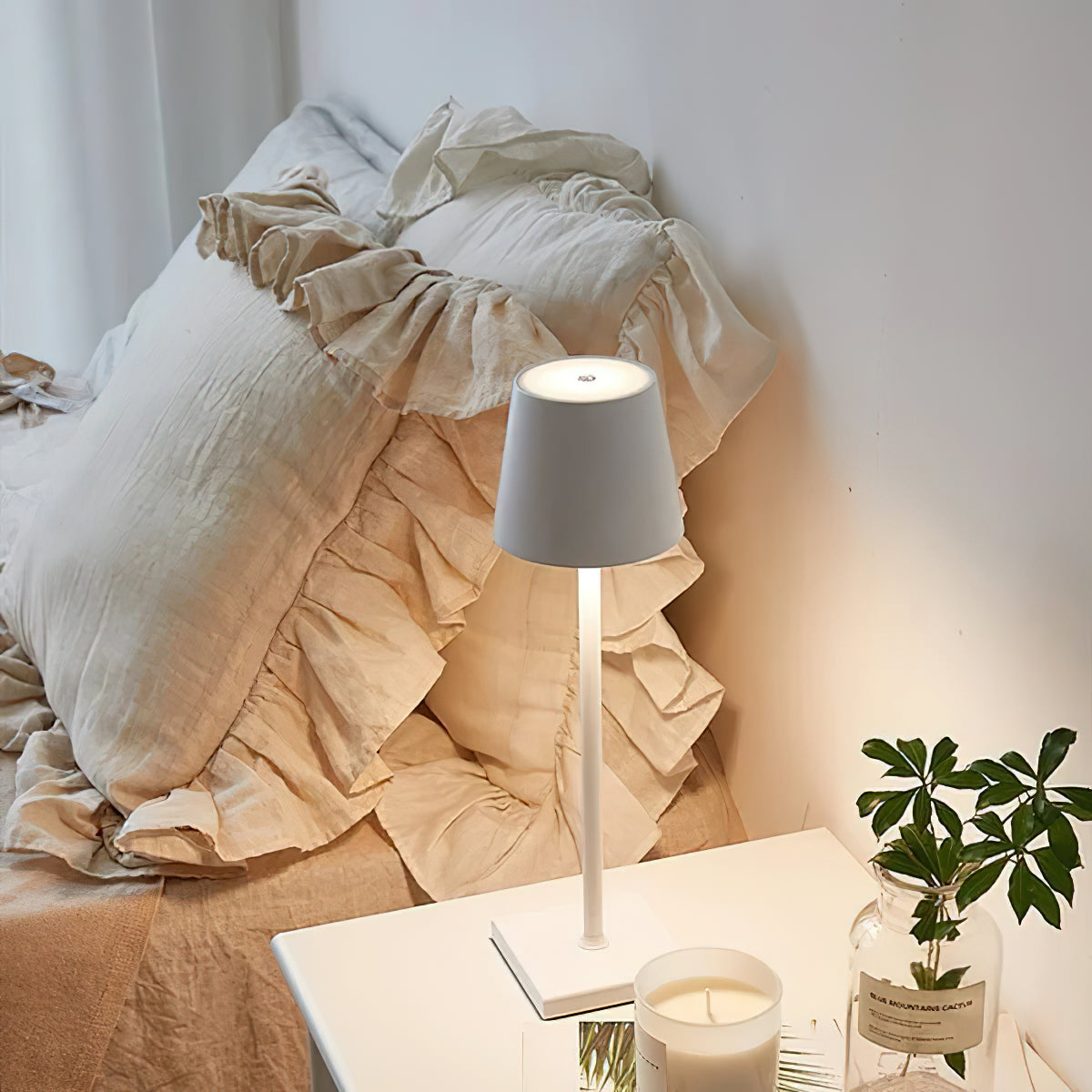 Cordless Rechargeable LED Table Lamp (built-in battery)