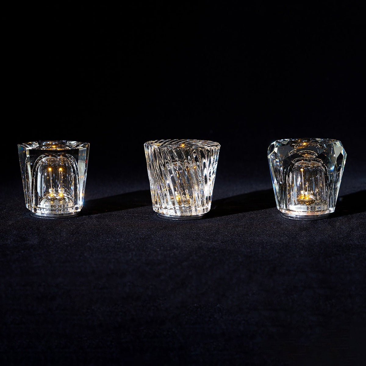 Crystal Diamond Table Lamp (Built-in Battery)
