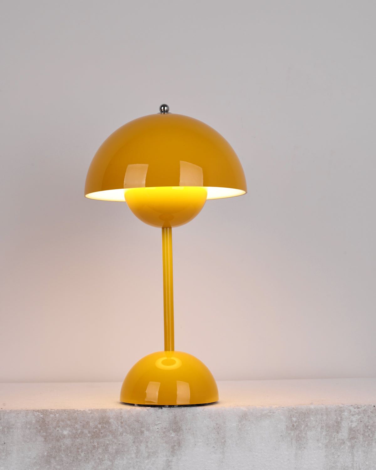 Flowerpot Portable Table Lamp