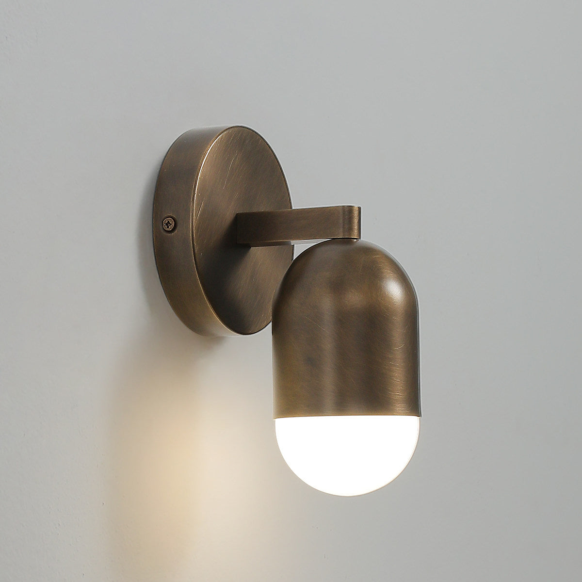 Jensen Wall Light