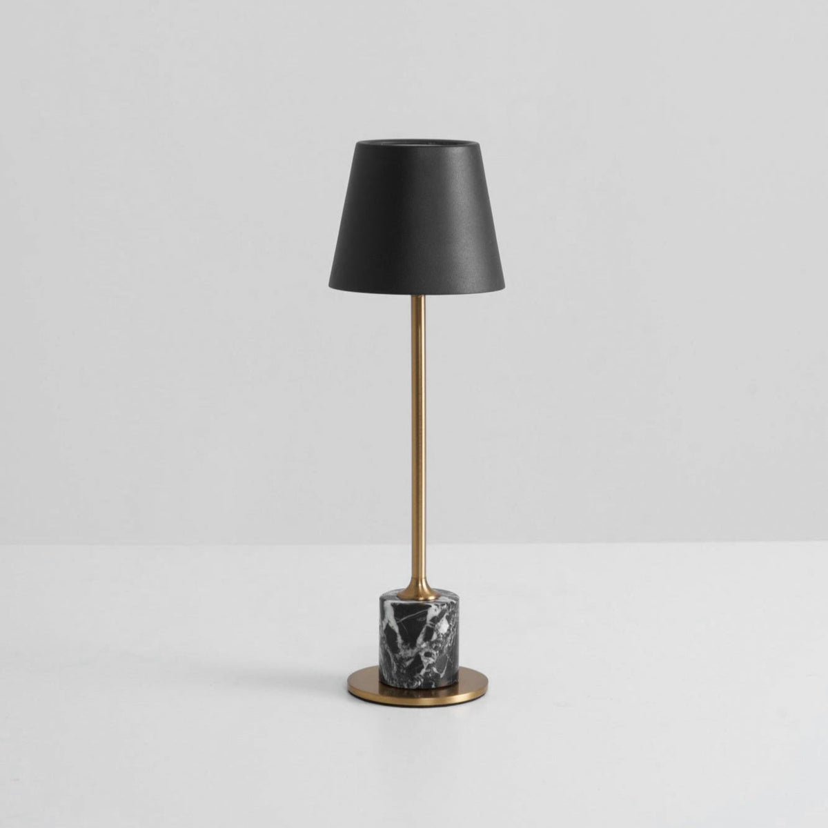 Lirio Mini Marble Table Lamp (Built-in Battery)