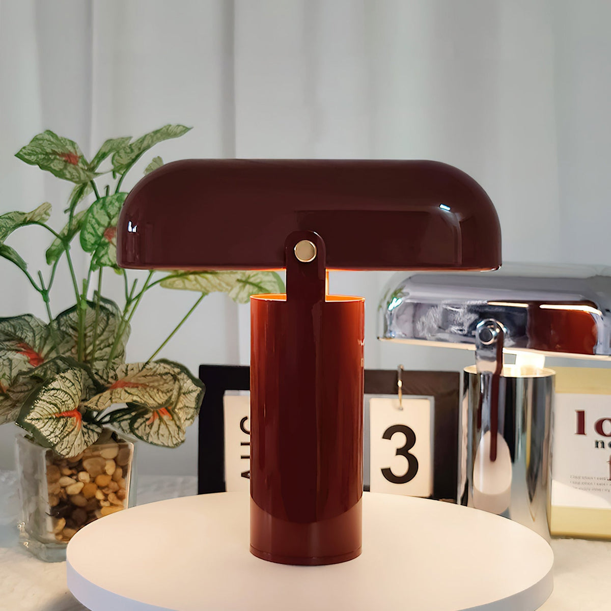 Lumeo Luxe Table Lamp (Built-in Battery)
