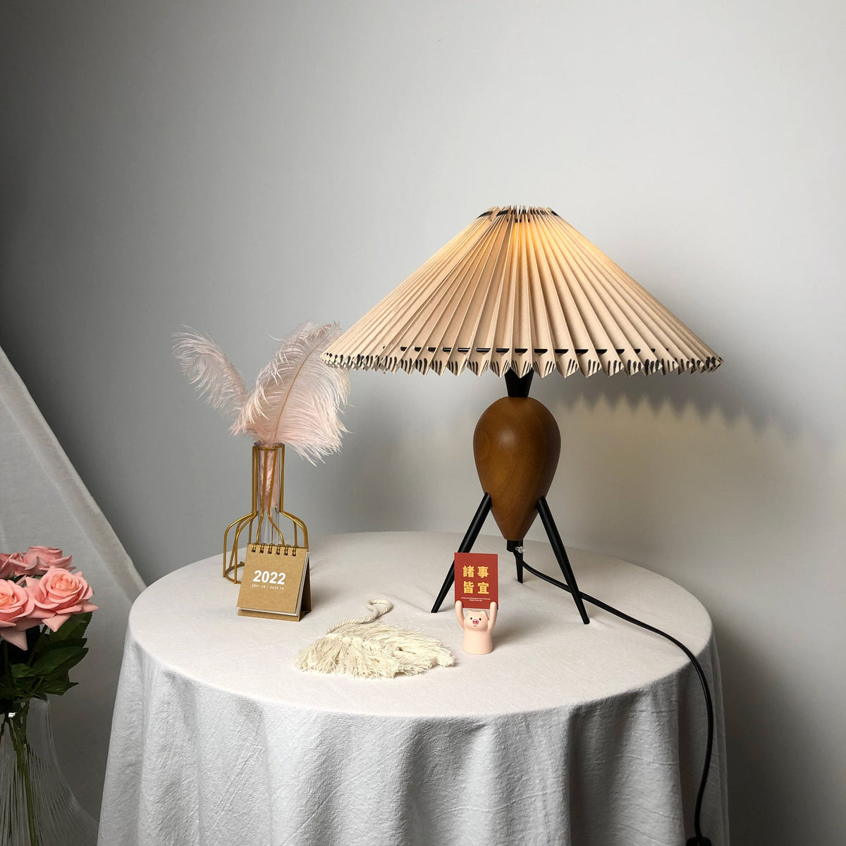 Mian Table Lamp