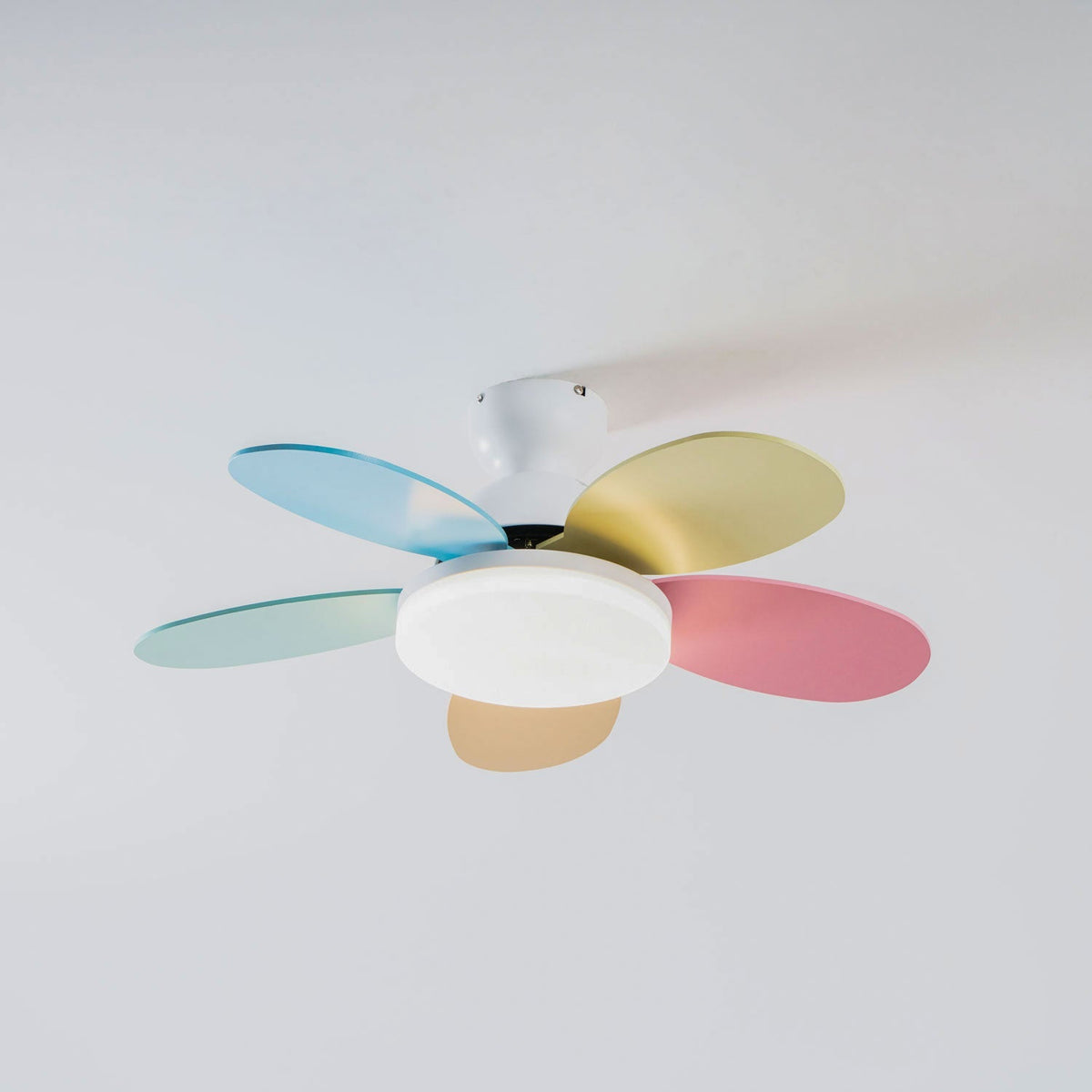 Petal Breeze Ceiling Fan Light