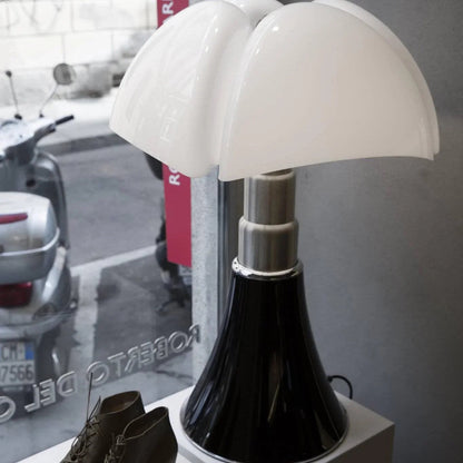 Pipistrello Modern Table Lamp