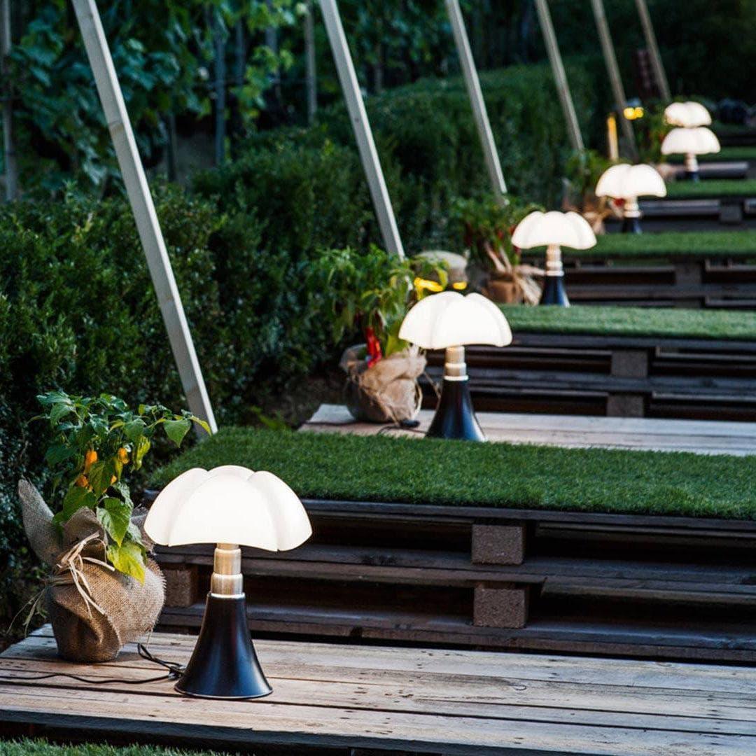 Pipistrello Modern Table Lamp