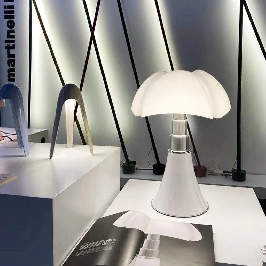 Pipistrello Modern Table Lamp