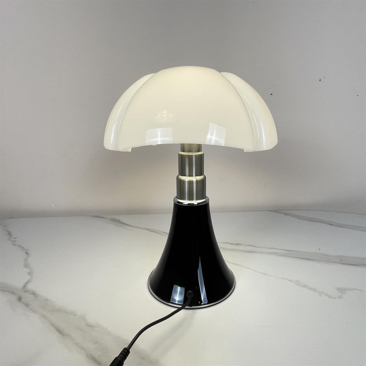 Pipistrello Modern Table Lamp