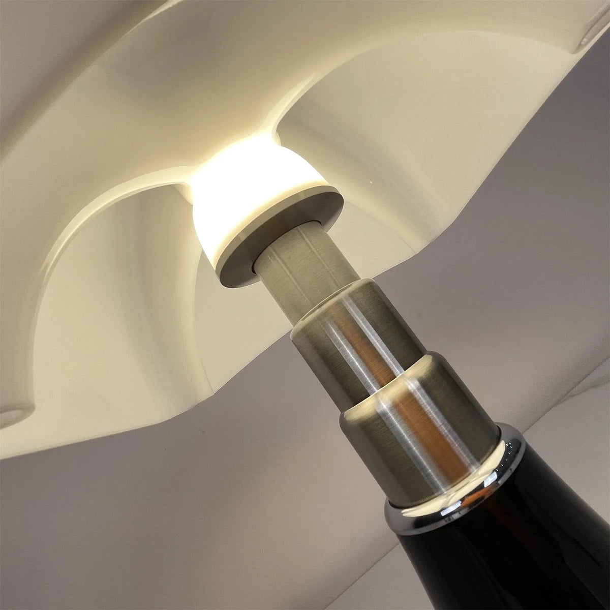 Pipistrello Modern Table Lamp