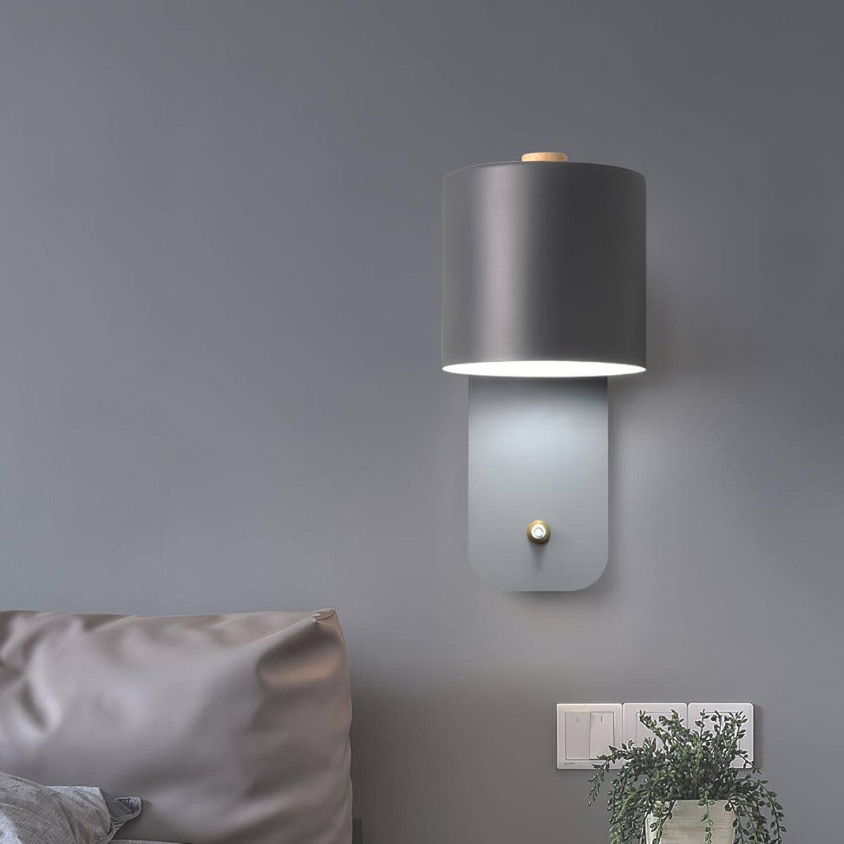 Astra Rotating Wall Light
