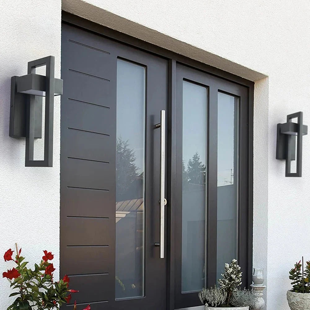 Outdoor Wall Light