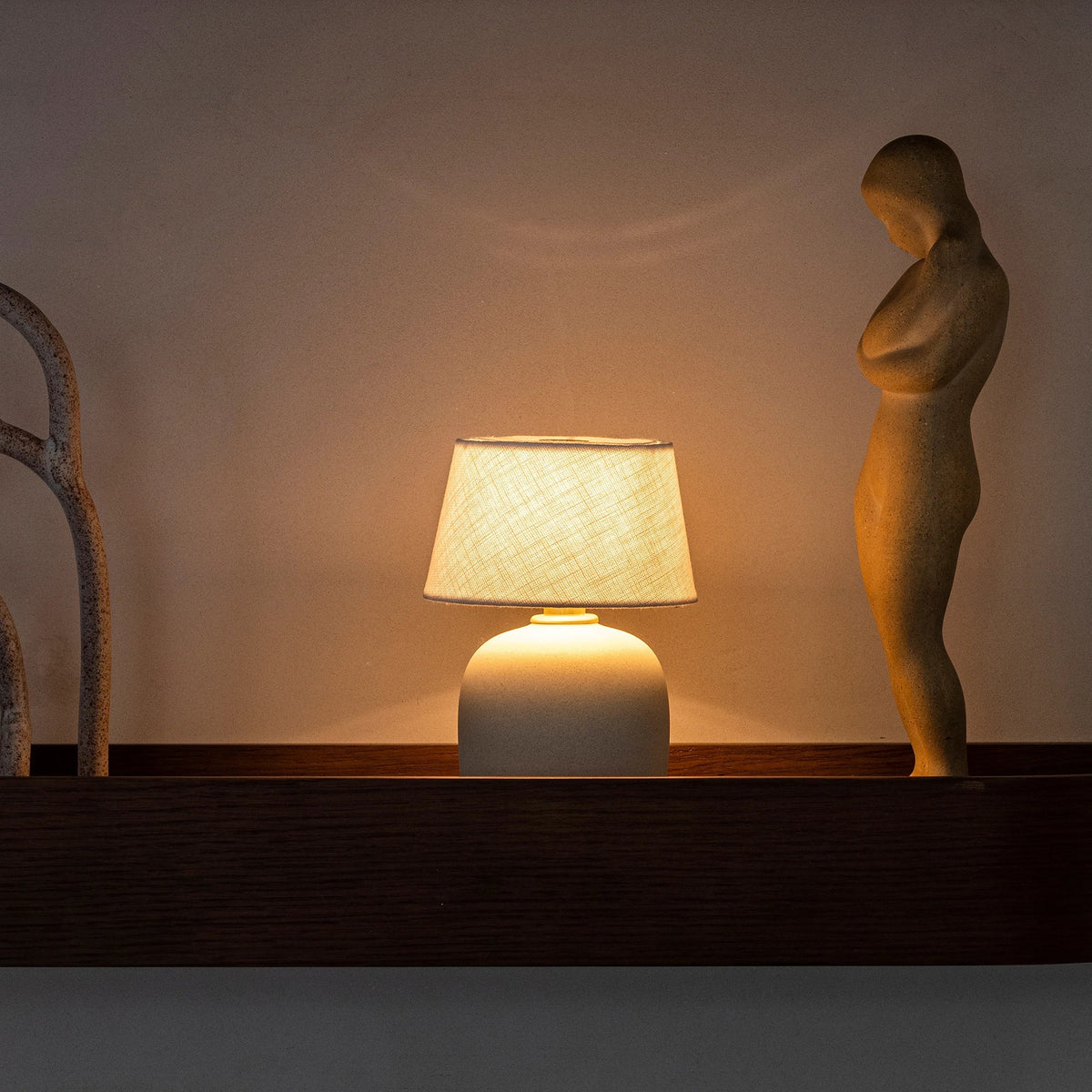 Torso Petite Table Lamp (Built-in Battery)