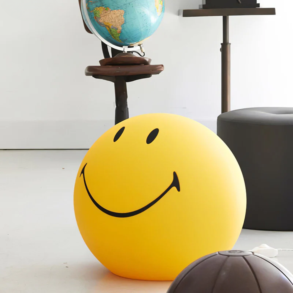 Cheerful Smiley Table Lamp