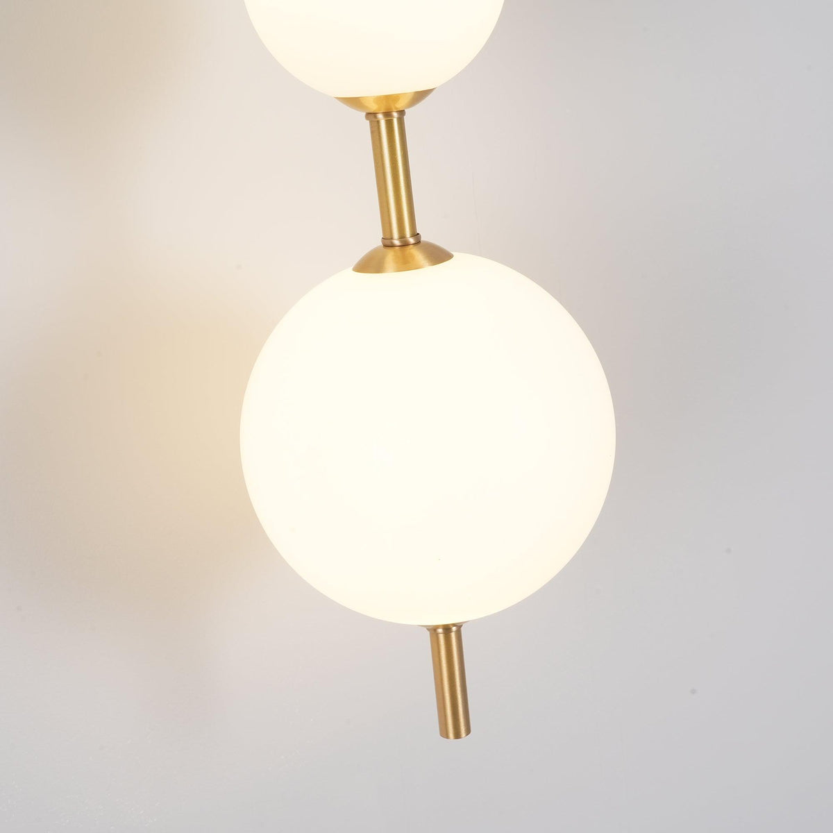 Vertical Sphere Wall Lamp