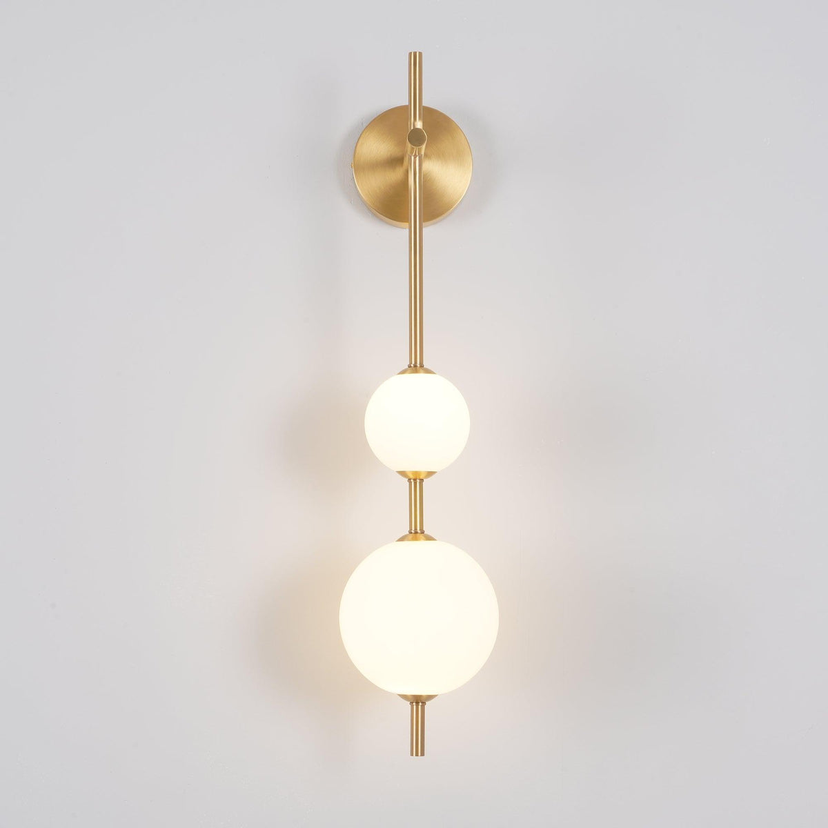Vertical Sphere Wall Lamp