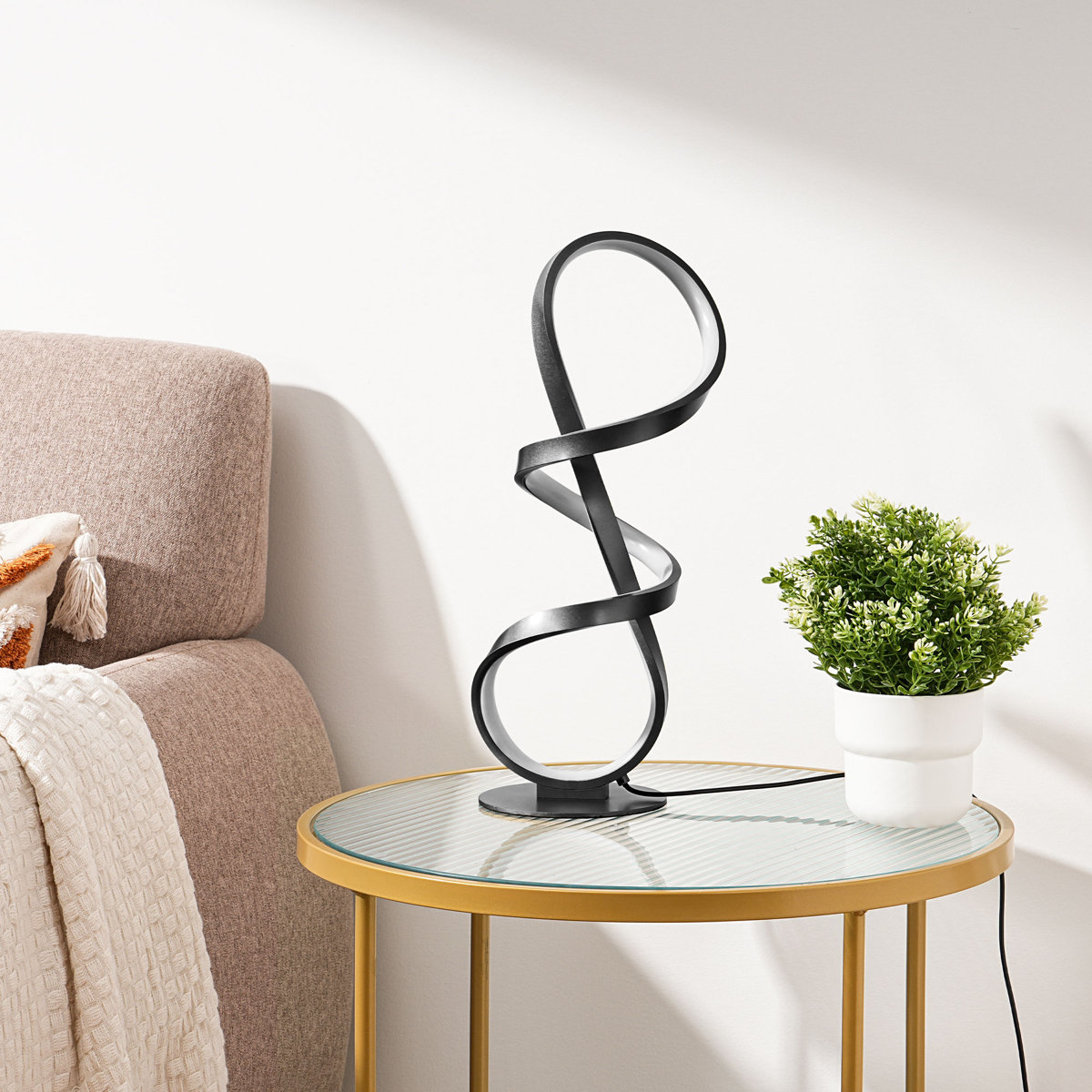 Metal Novelty LED Table Lamp