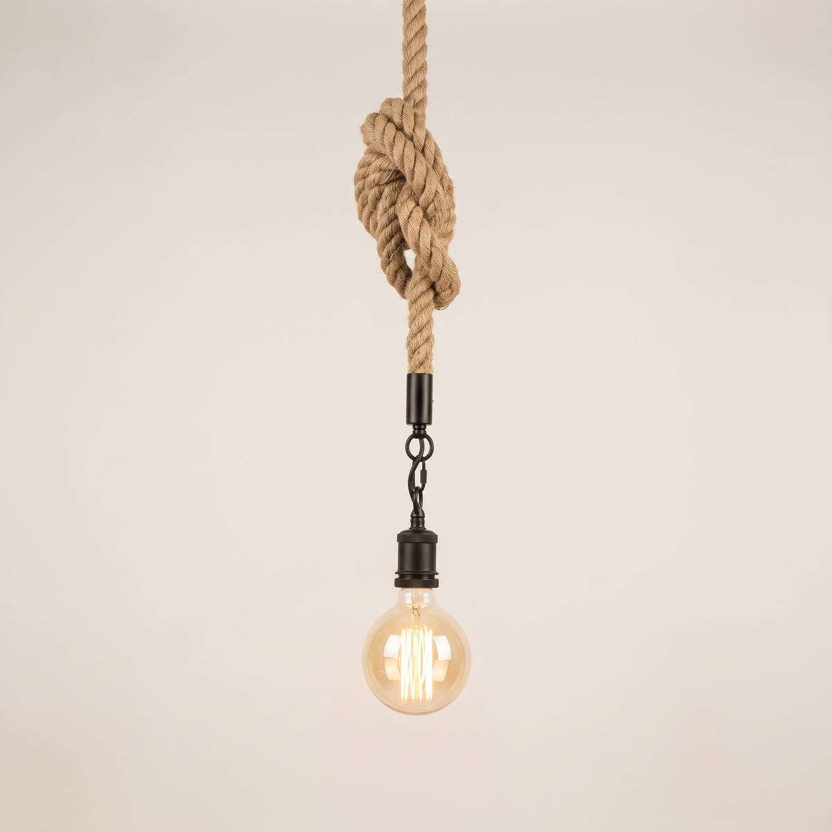 Anchor Rope Pendant Light – studio product shot