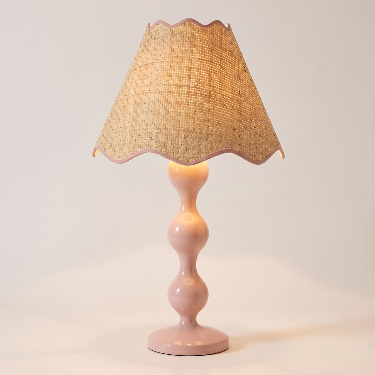 Evie Raffia Scalloped Table Lamp – Blush – studio product shot