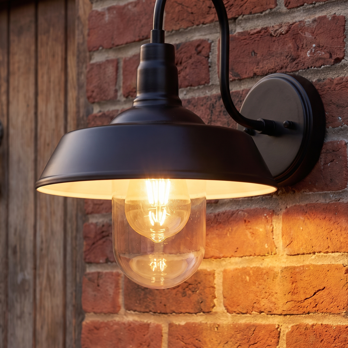 Farmington Gooseneck Barn Wall Light – close-up detail