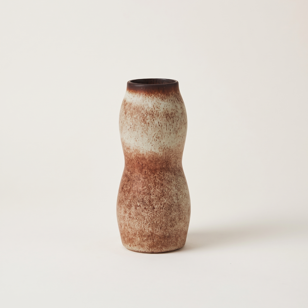 Pod Ceramic Bud Vase – Large – studio product shot