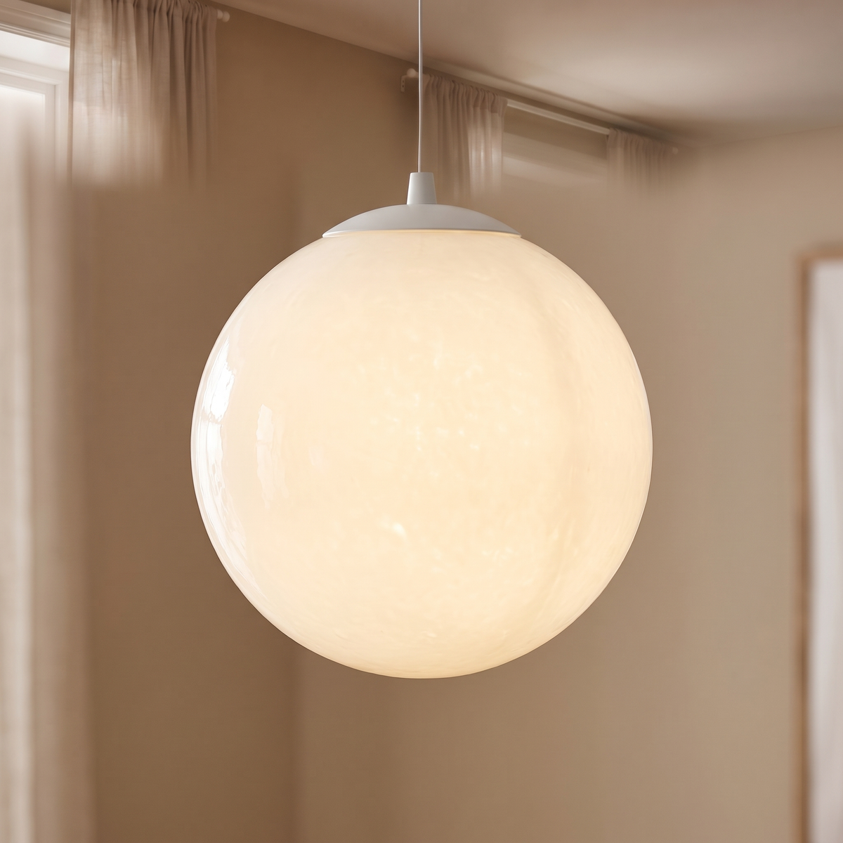 Orb Mouth-Blown Glass Pendant Light – White – close-up detail