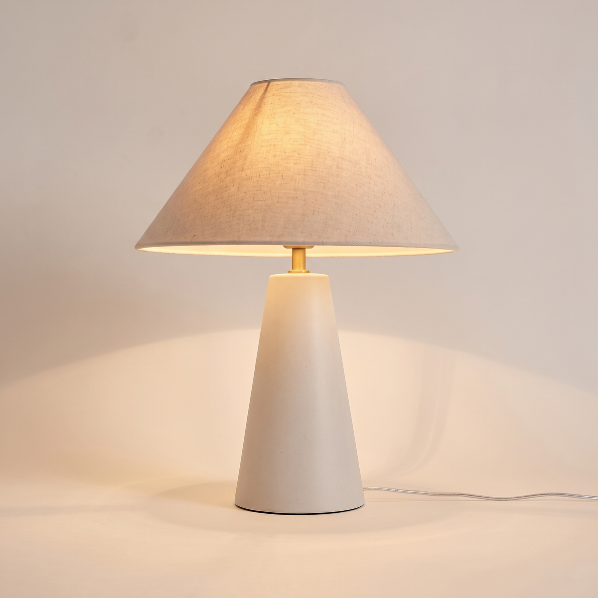 Florence Tapered Table Lamp – Natural – studio product shot