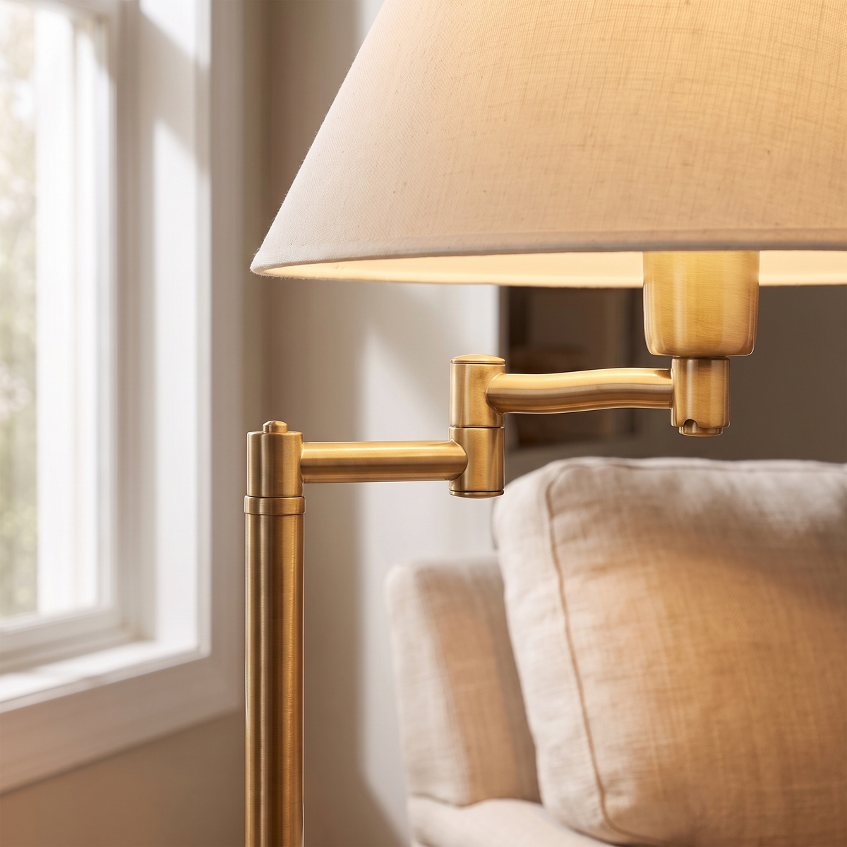 Classic Swing Arm Touch Table Lamp – close-up detail