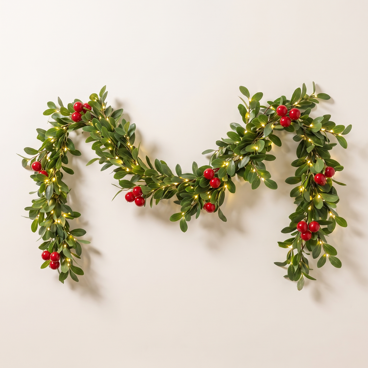 Battery LED Holly & Berry Christmas Garland – 3m – studio view