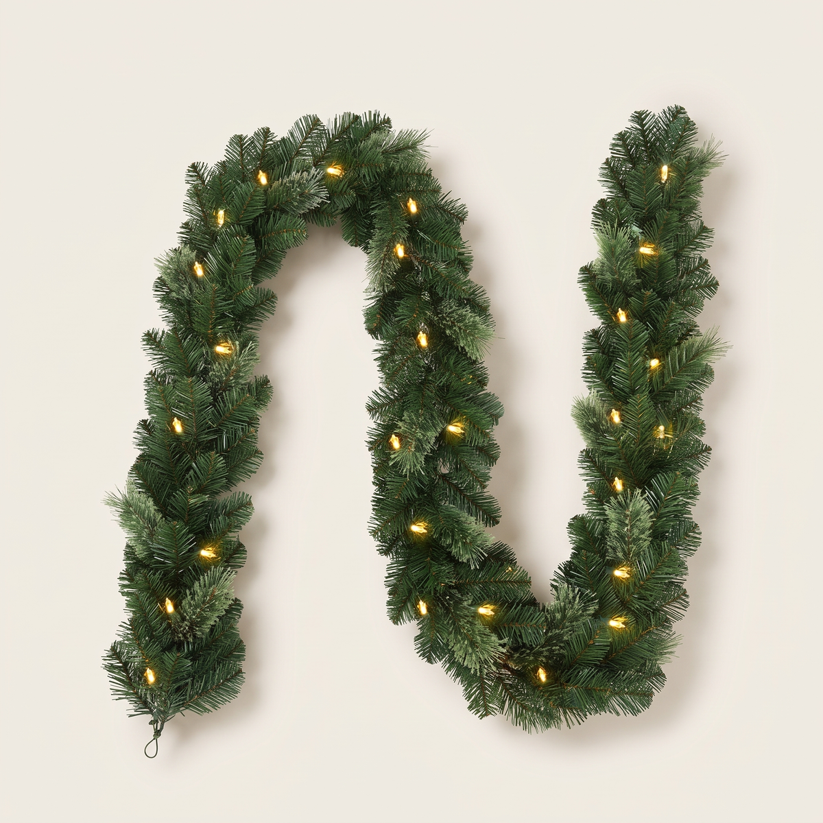 Pre-Lit Evergreen Fir Christmas Garland – 2.74m, 50 LED – studio view