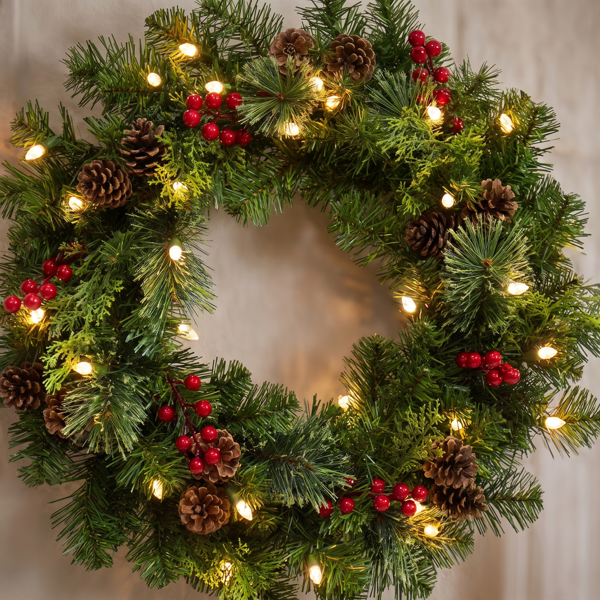 Pre-Lit Evergreen Pinecone & Berry Christmas Wreath – 71cm – close-up detail