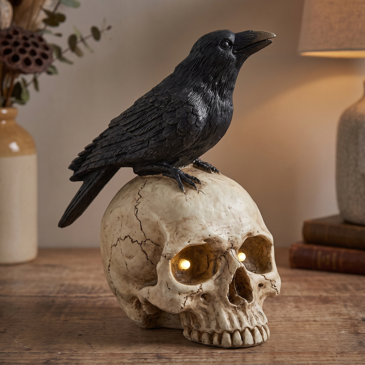 Crow on LED Skull Figurine with Timer – 19cm Halloween Decor – close-up detail