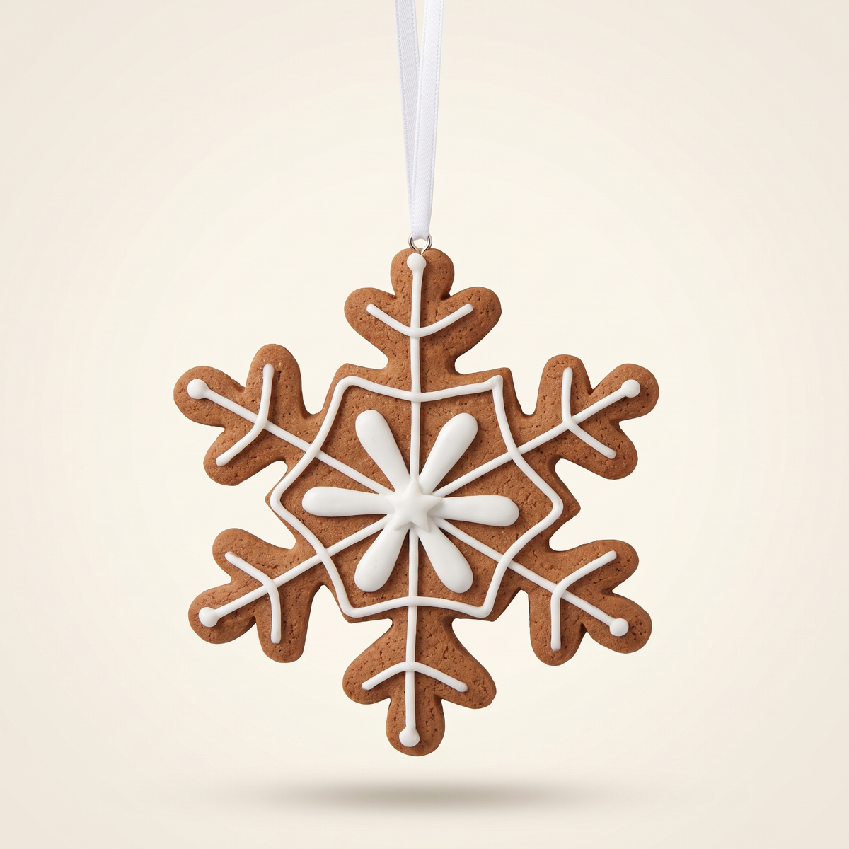 Piped Gingerbread Snowflake Hanging Ornament – 10.5cm – studio view